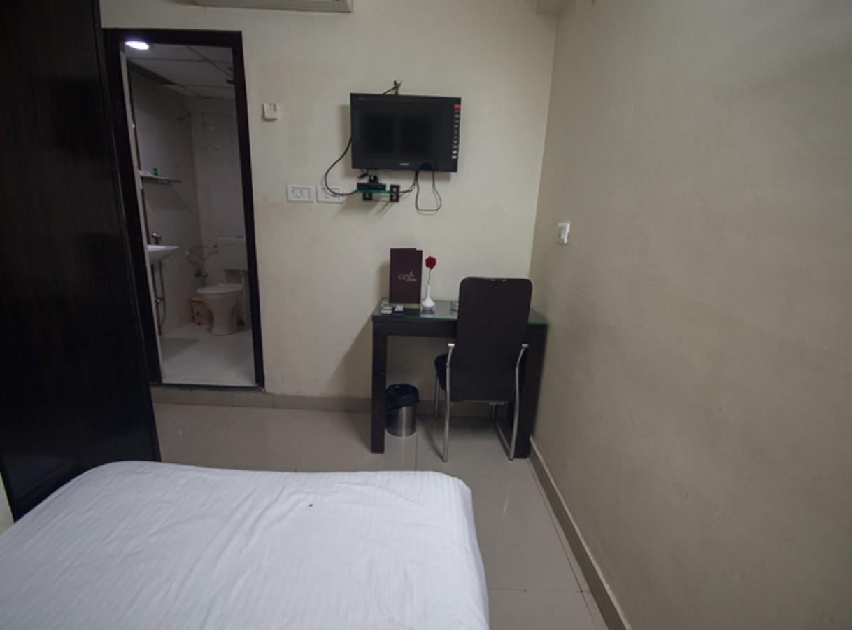 ANR Hotels Lucknow Buitenkant foto
